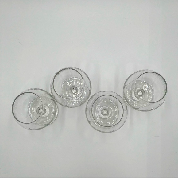 Set of 4 Brandy Cognac Snifters Cocktail Glasses Stemware Barware Scalloped - Picture 2 of 4